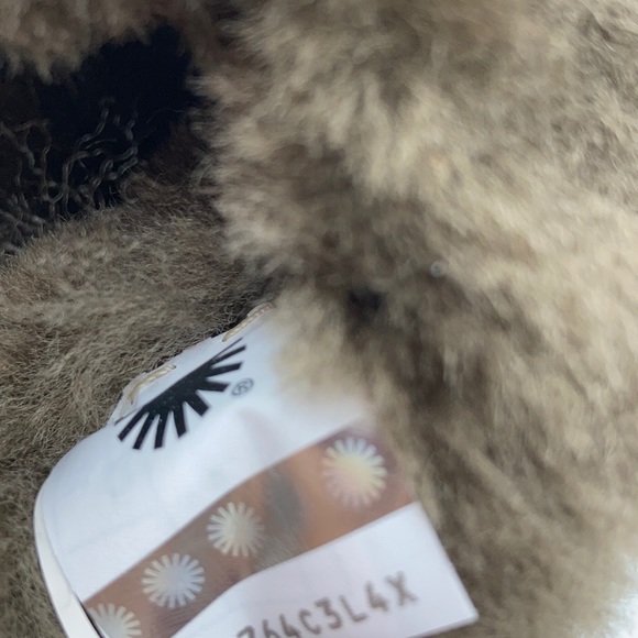 UGG Coquette Eucalyptus Spray Wool Suede Slipper - Picture 6 of 7